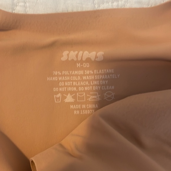 NEW- Skims Naked Scoop Longline Bralette M-DD - Picture 4 of 4